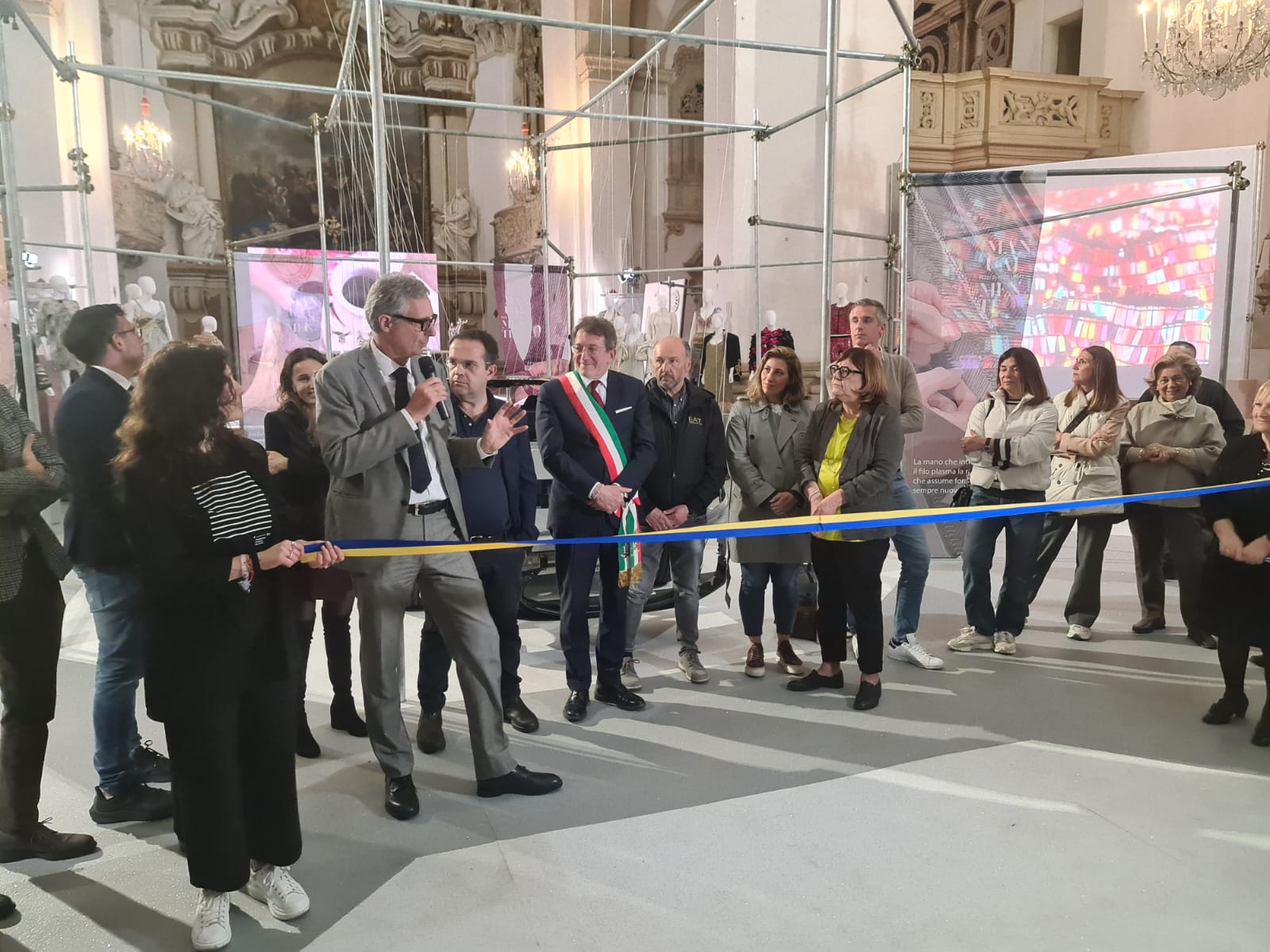 Mostra unico 10