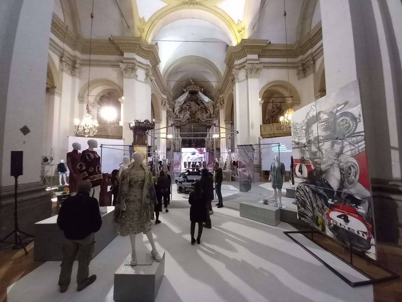 Mostra unico 8